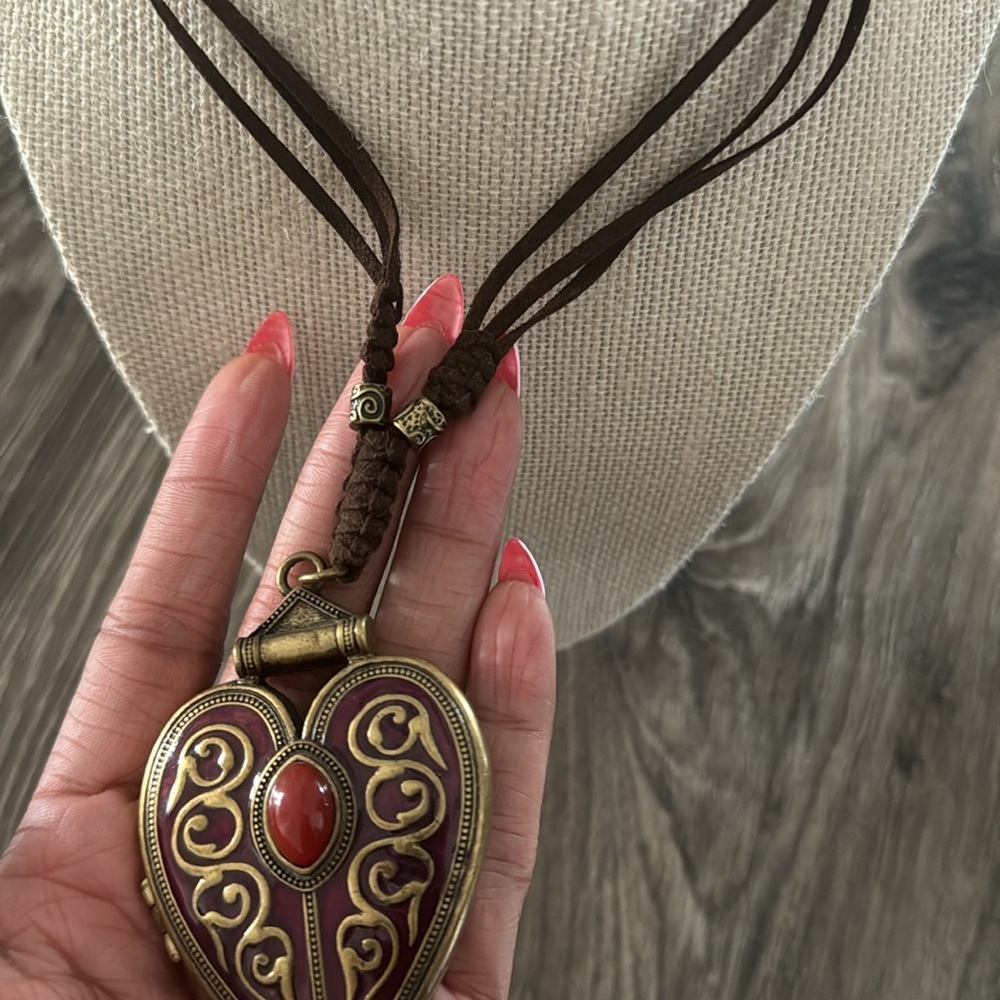 Vintage Rope Locket - Picture 7 of 8